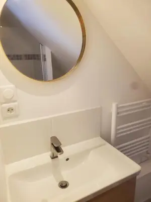 Salle de bains dans l'établissement Longère Tourangelle Le Buissonnet