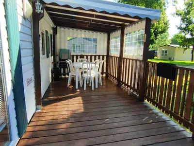 Balcon ou terrasse dans l'établissement Mobil home Le Duo Tranquille