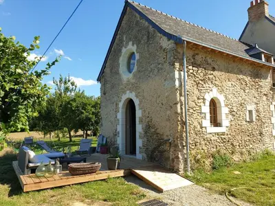 Jardin de l'établissement Maison d'hôtes près de La Flèche avec animaux acceptés - FR-1-410-474