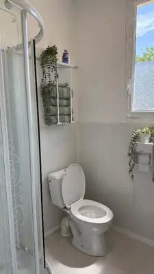 Salle de bains dans l'établissement Gîte Relax'O'Zoo à 4min du Zoo