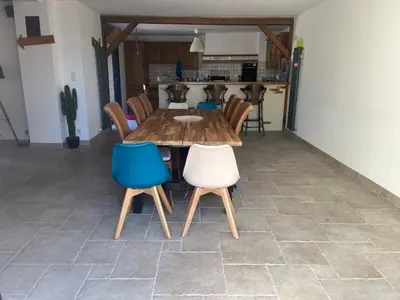 Cuisine ou kitchenette dans l'établissement House le Mans