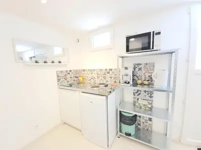 Cuisine ou kitchenette dans l'établissement Proche gare, centre-ville et château de Blois