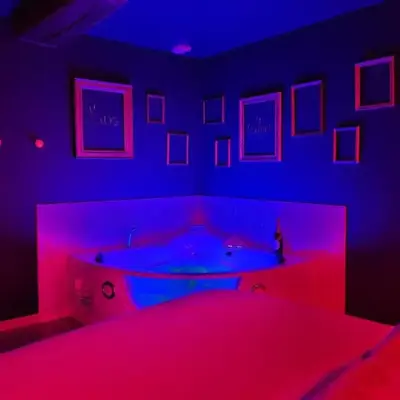 La Volupté - Love room avec Jacuzzi - Sauna