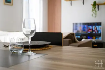 Télévision ou salle de divertissement dans l'établissement Le St Côme - 4V - 2 chambre - Proche Tours Centre