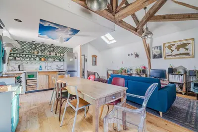 Cuisine ou kitchenette dans l'établissement La Maison des Docks - 30min de Tours