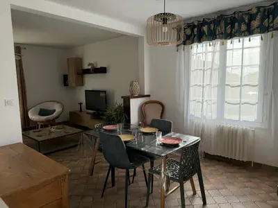 Télévision ou salle de divertissement dans l'établissement Le Cocon d'Ellie M
