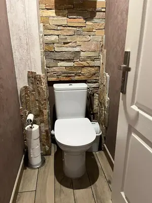 Salle de bains dans l'établissement Maison proche des 24h du Mans
