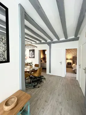 Coin salon dans l'établissement L'atelier by Saumur Signature