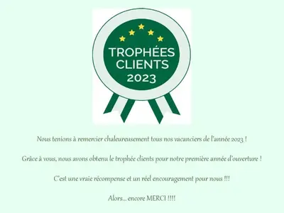 Certificat, récompense, panneau ou autre document affiché dans l'établissement Chambres d'hôtes élégantes à La Ménitré avec piscine chauffée et wifi - FR-1-622-115