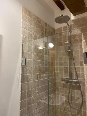 Salle de bains dans l'établissement Le petit chateau