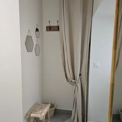 Salle de bains dans l'établissement Séjour vigne et château Vouvray - Maison terrasse