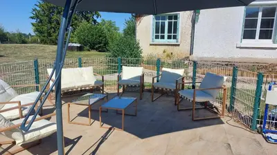 Terrasse ou espace extérieur de l'établissement La Jouvencay, proche Zoo Beauval-Cheverny-Chambord