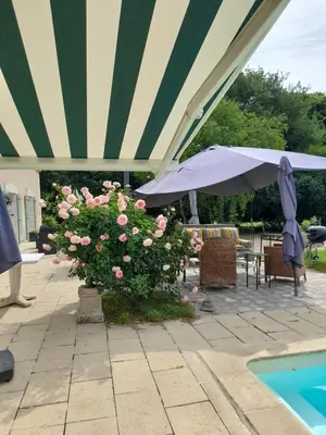 Piscine de l'établissement Le Manoir des Prés ou située à proximité