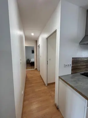 Cuisine ou kitchenette dans l'établissement Duplex pour groupe au centre d'Azay Le Rideau