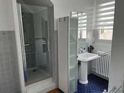 Salle de bains dans l'établissement Au Vingt Neuf