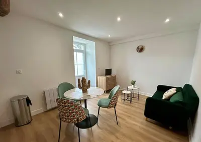 Coin salon dans l'établissement Quiet apartment - Touraine