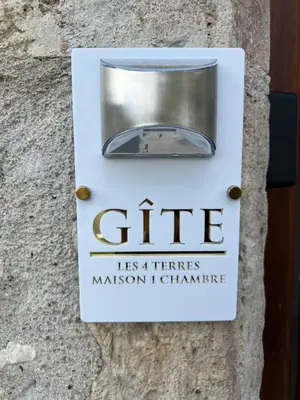 Certificat, récompense, panneau ou autre document affiché dans l'établissement Gîte Les 4 Terres - Maison 1 chambre