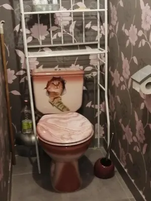 Salle de bains dans l'établissement Maison d'hôte avec jardin