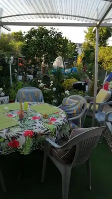 Jardin de l'établissement Maison d'hôte avec jardin