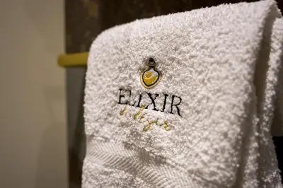 Certificat, récompense, panneau ou autre document affiché dans l'établissement Love Room Elixir du désir
