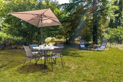 Jardin de l'établissement Les Chambres du Méteil