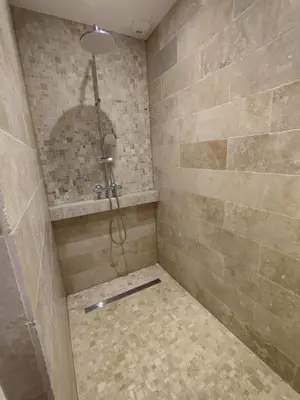 Plan de l'établissement Chambre avec salle de bain privée