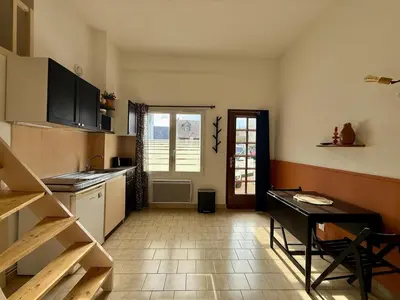 Cuisine ou kitchenette dans l'établissement Studio cosy avec mezzanine et parking proche centre