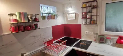Cuisine ou kitchenette dans l'établissement Logement - Proche Gare SNCF & Bus