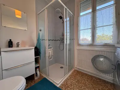 Salle de bains dans l'établissement Le Tavano - 5pers - 24h du Mans