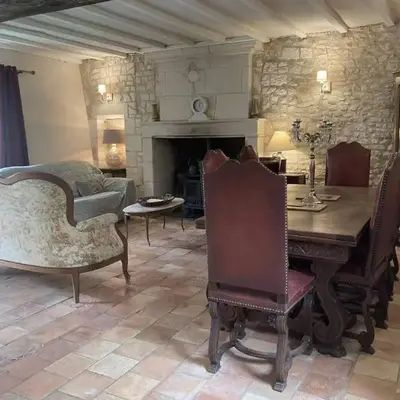 3Bedrooms-Sleeps6-WiFi-Fireplace