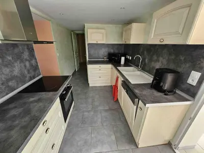 Cuisine ou kitchenette dans l'établissement Grande maison conviviale proche de Tours