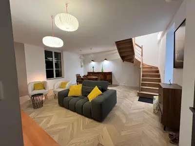 Coin salon dans l'établissement Belle Maison tout confort bord de Loire