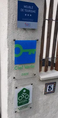Certificat, récompense, panneau ou autre document affiché dans l'établissement Le Paon du jour en Touraine