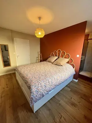 Un ou plusieurs lits dans un hébergement de l'établissement Maison 3 chambres