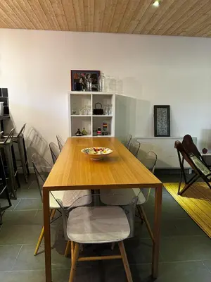 Coin salon dans l'établissement Charmante maison 2 Chambres à 10 mn d'Angers
