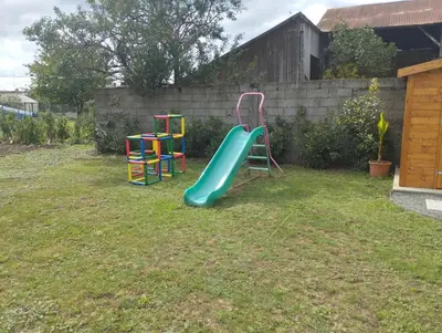 Aire de jeux pour enfants de l'établissement La grange de robin