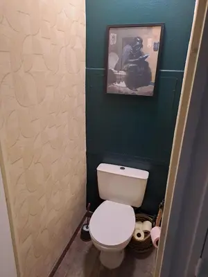 Salle de bains dans l'établissement Appartement Proche Gare et Circuit 24h