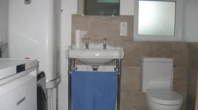 Salle de bains dans l'établissement Studio indépendant pour 1 - 2 personnes