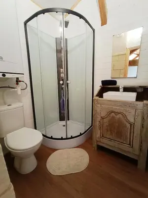 Salle de bains dans l'établissement Appartement, centre ville, 2 chambres, 6 pers