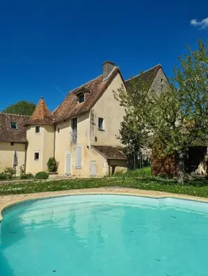 Piscine de l'établissement Le Clos Julo - Studio cosy à la campagne avec piscine ou située à proximité