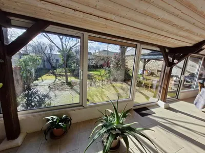 Jardin de l'établissement L'école Dé'rive, gîte 12 personnes