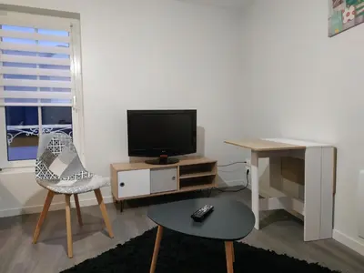 Télévision ou salle de divertissement dans l'établissement Plénitude guillot