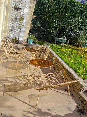 Jardin de l'établissement Grande chambre cosy très proche centre ville