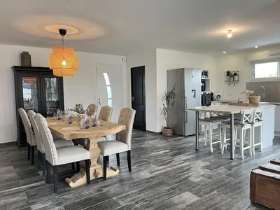 Cuisine ou kitchenette dans l'établissement Le Virage du Circuit - Mulsanne