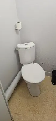 Salle de bains dans l'établissement Logis Hôtel Saint-Hubert