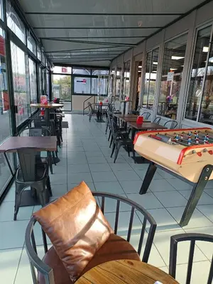 Restaurant ou autre lieu de restauration dans l'établissement Le Relais Du Velors