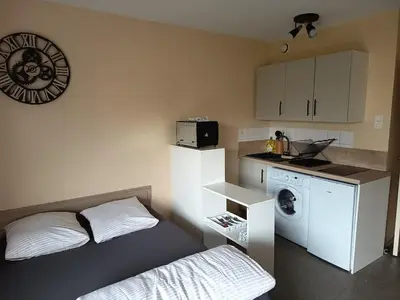 Cuisine ou kitchenette dans l'établissement Grand Studio 4 couchages proche Université et CHU
