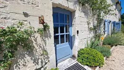 Jardin de l'établissement Le Moulin de Touvois 15p Bourgueil piscine