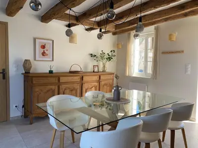 Coin salon dans l'établissement La Parenthèse des Guillonnières Gîte 4 à 6 personnes