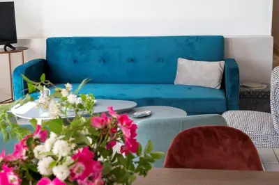 Coin salon dans l'établissement 200 m2 cottage equipped with every comfort!